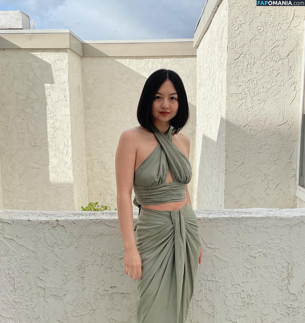 Michaela Zee / michaelazee / sheismichaela Nude OnlyFans  Leaked Photo #11