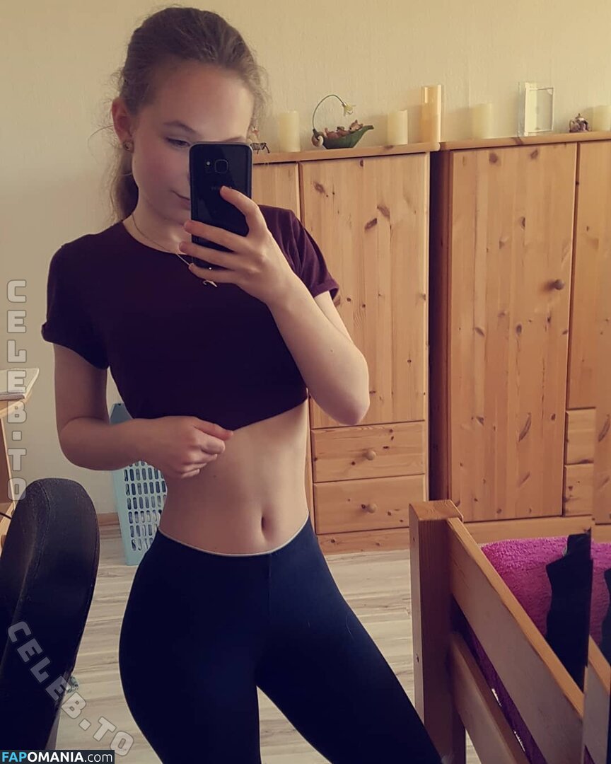 Michelle Hansen / u218470855 Nude OnlyFans  Leaked Photo #8