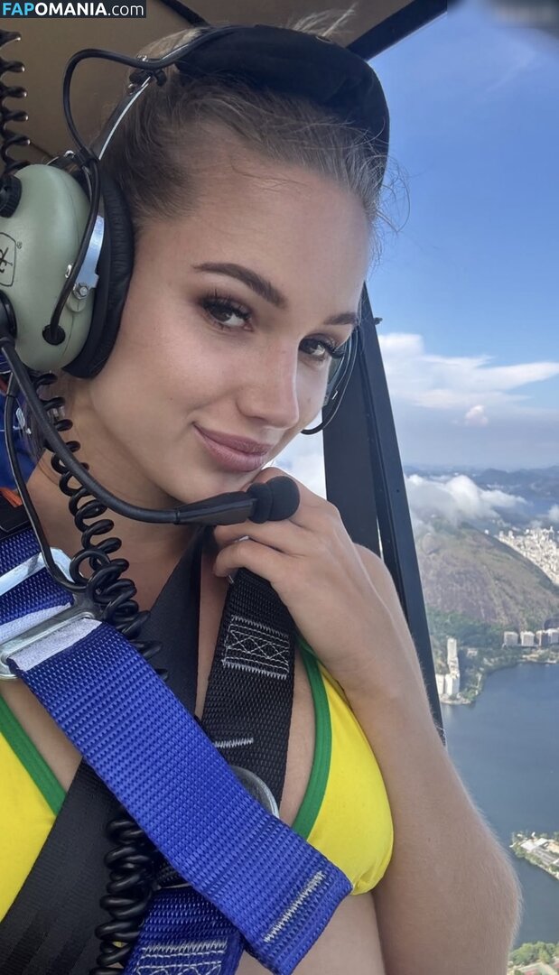 Michelle Hartmann Nude OnlyFans  Leaked Photo #4