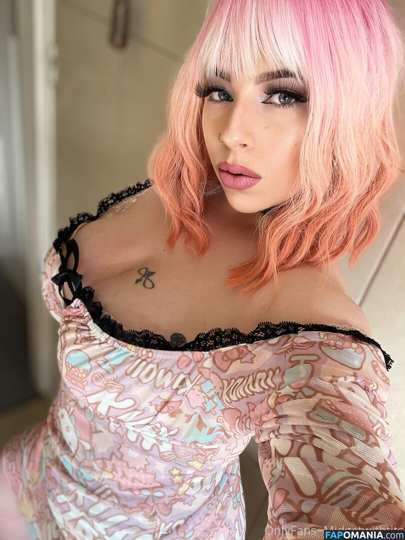 midgetwithtits Nude OnlyFans  Leaked Photo #2