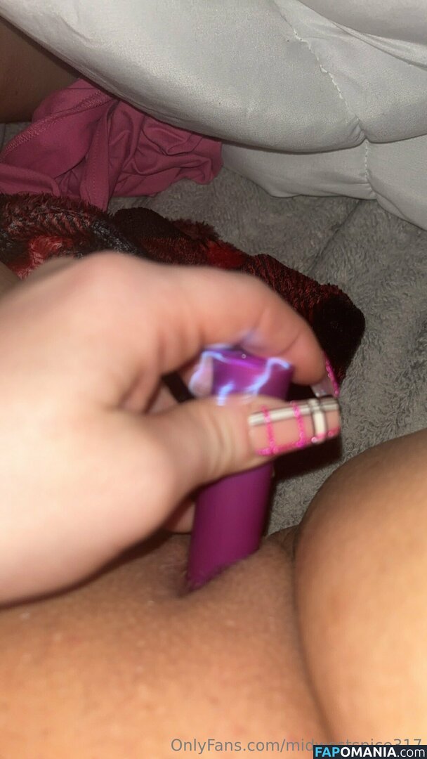 Holly / Midwest Spice 317 / midwestspice317 / randomess317 / randomesss86 Nude OnlyFans  Leaked Photo #8