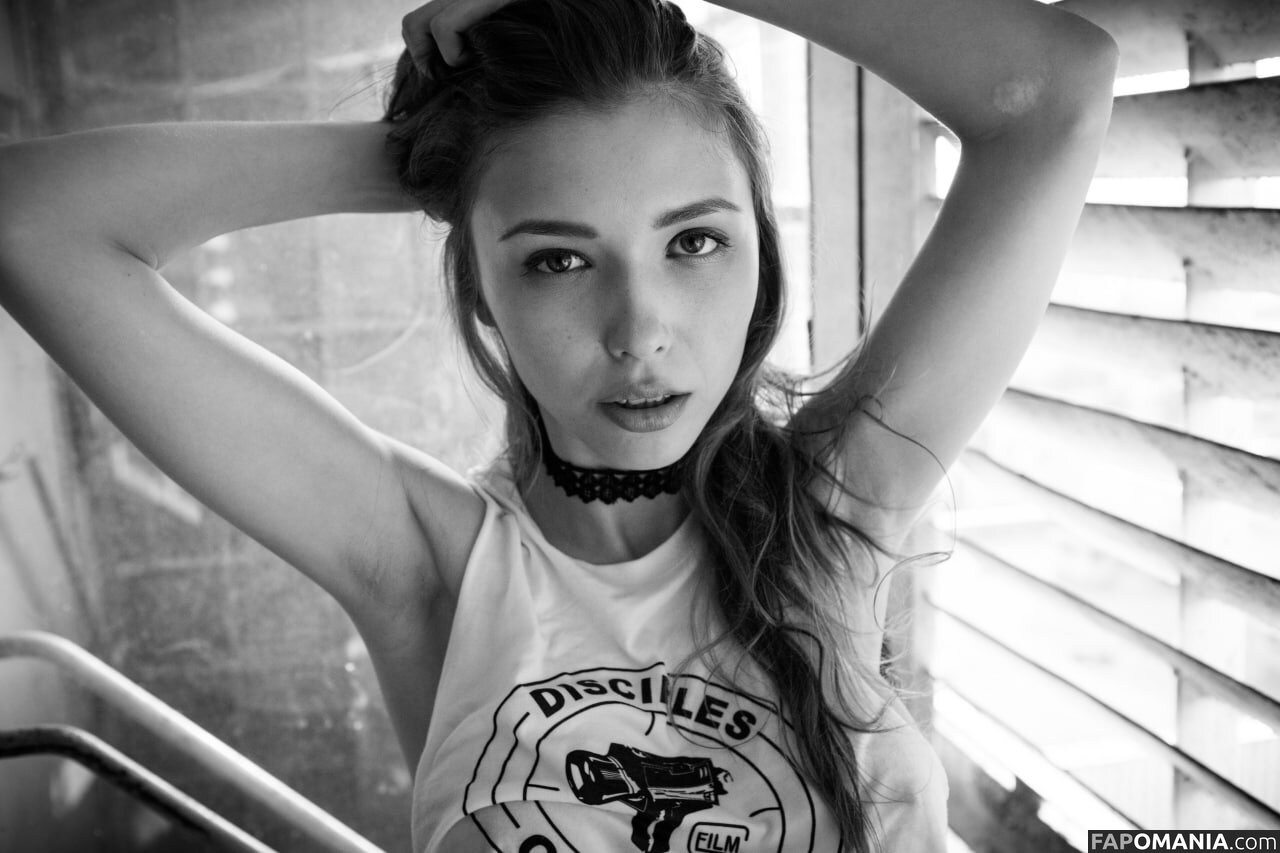IMilaAzul / Mila Azul / https: / mila.azuul / mila_azul / milaazul Nude OnlyFans  Leaked Photo #1597