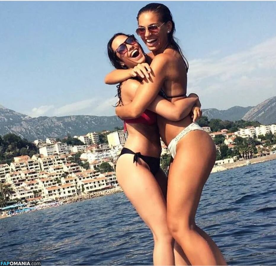 LM Reactions / LMreaction / Milena And Lola / milena.lola Nude OnlyFans  Leaked Photo #77