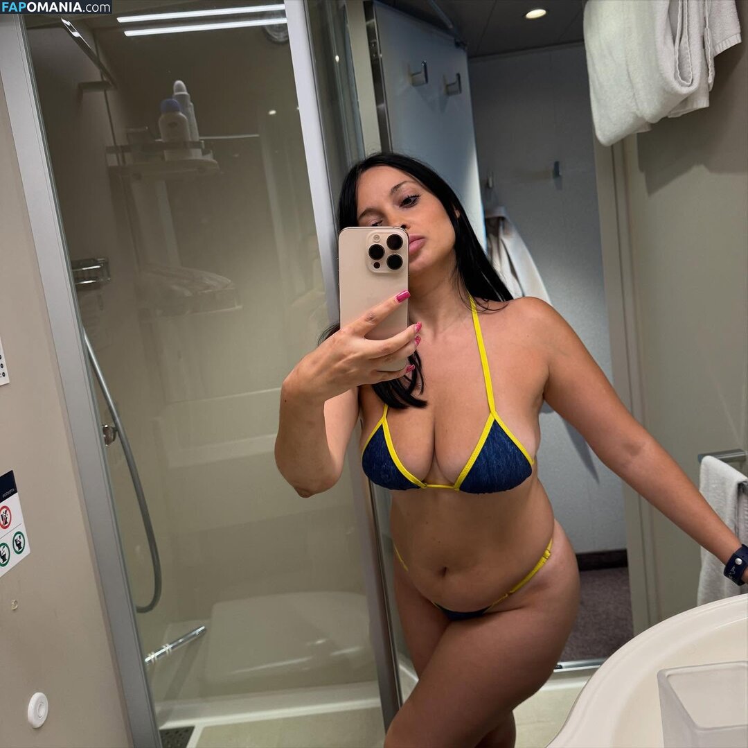 Milena Borrelli / giaguaro_queen / giaguaroqueen_ / giaguaroqueen__ Nude OnlyFans  Leaked Photo #9