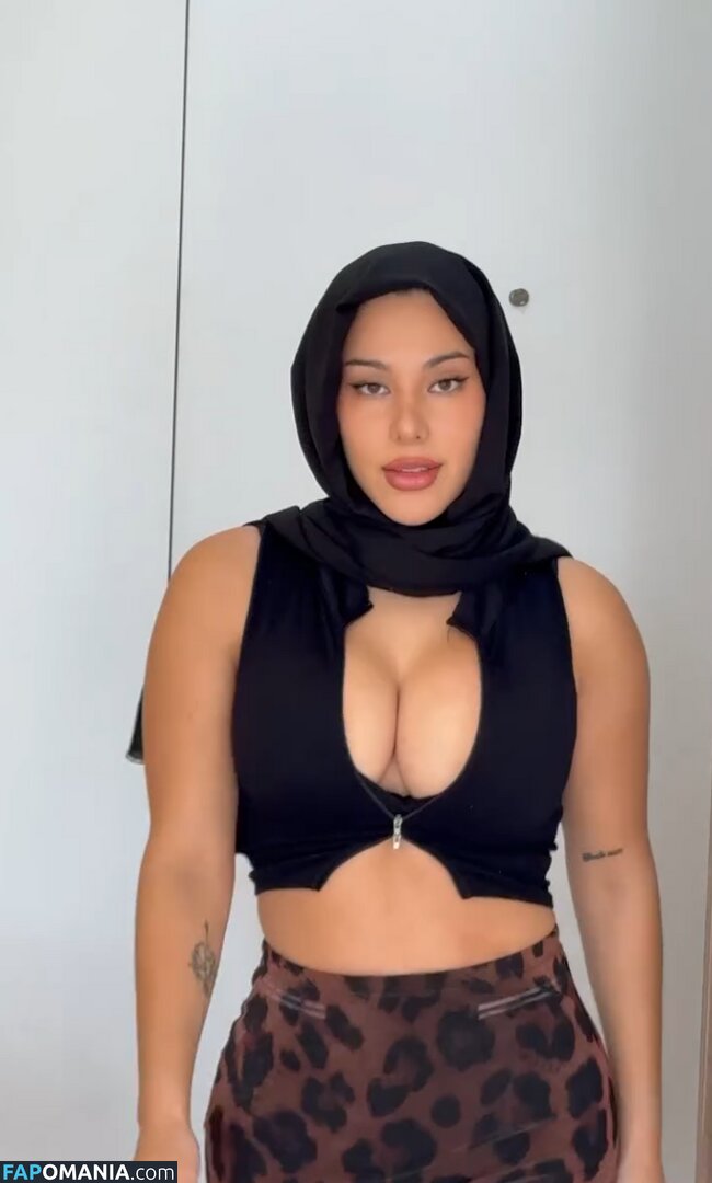 Mili / burka_mili / miliili Nude OnlyFans  Leaked Photo #2
