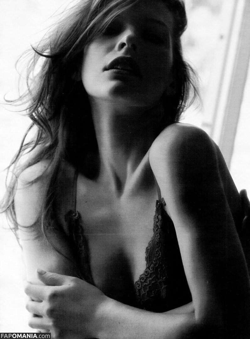 Milla Jovovich / MillaJovovich Nude OnlyFans  Leaked Photo #325