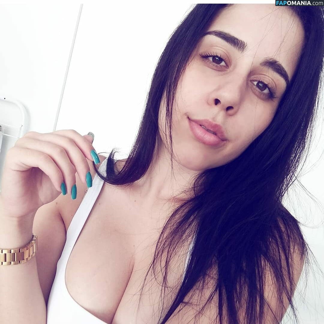 millenecarolina / pesdemillene Nude OnlyFans  Leaked Photo #9