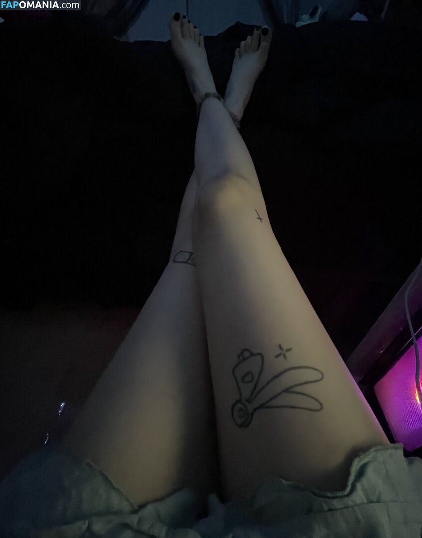 Minishipaws Nude OnlyFans  Leaked Photo #3