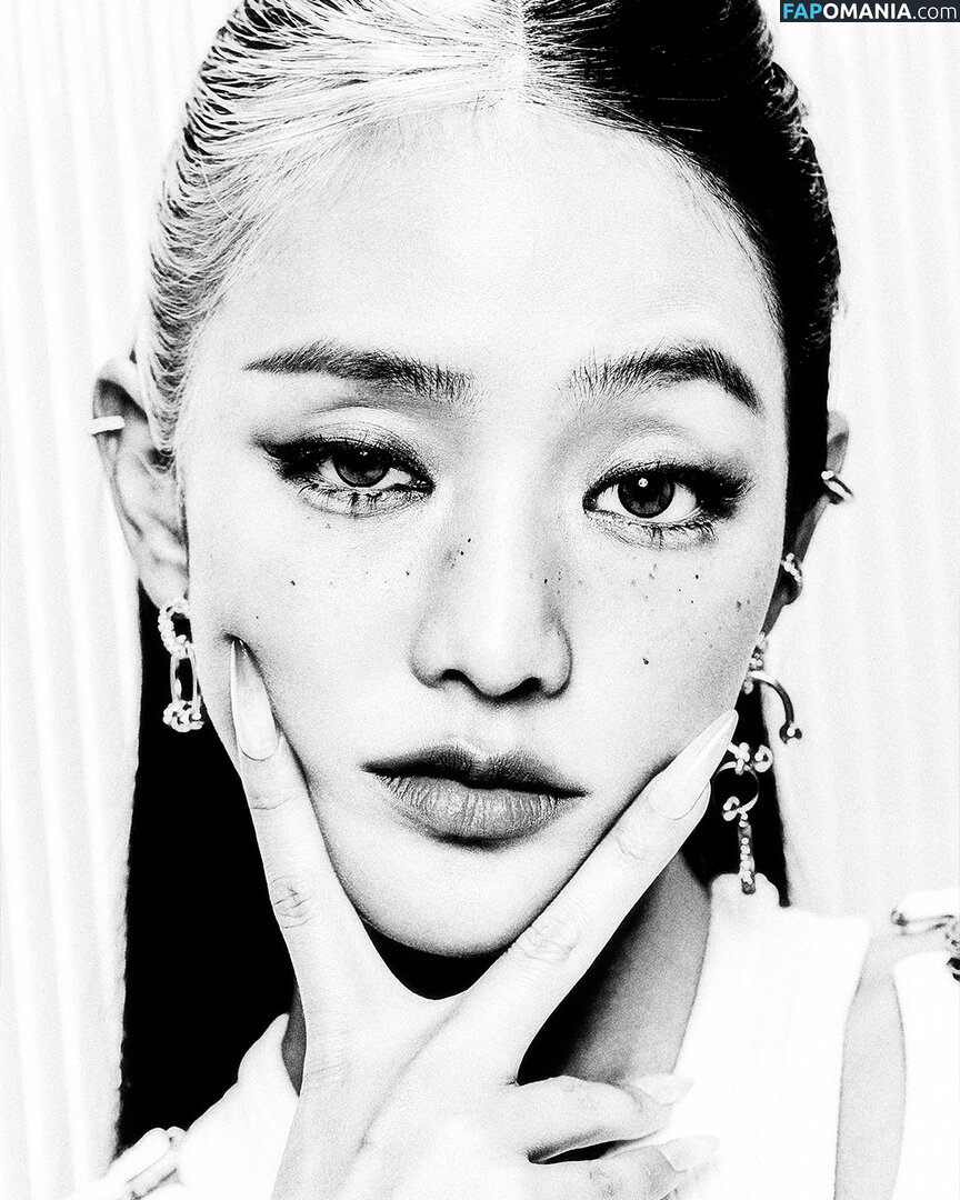 (GI-dle / Minnie (Nicha Yontararak - I-dle / min.nicha Nude OnlyFans  Leaked Photo #26
