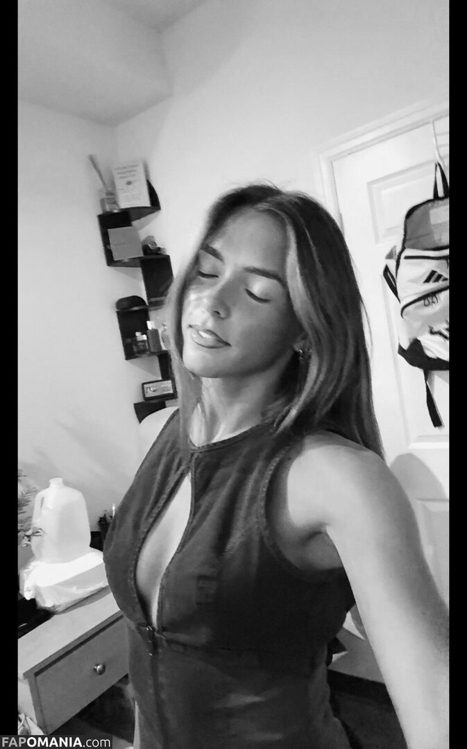 Mintz Twins / madisonmintzz Nude OnlyFans  Leaked Photo #1