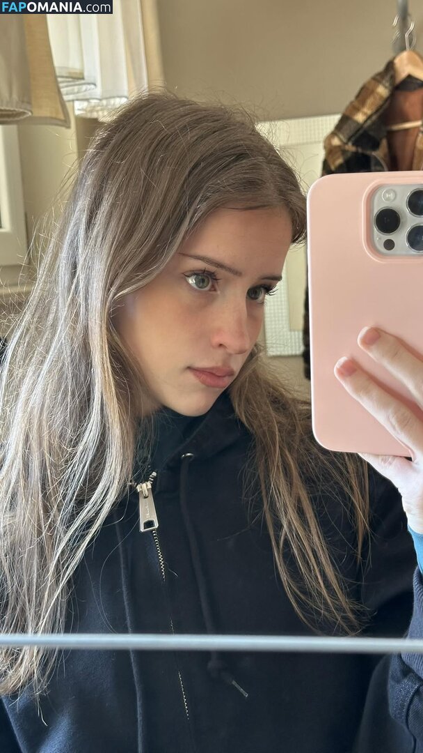 Mira.004 / model_mira Nude OnlyFans  Leaked Photo #1485