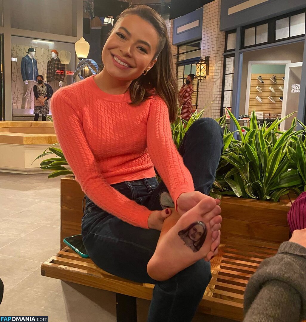 Miranda Cosgrove / MirandaCosgrove / onlyfanssz Nude OnlyFans  Leaked Photo #460