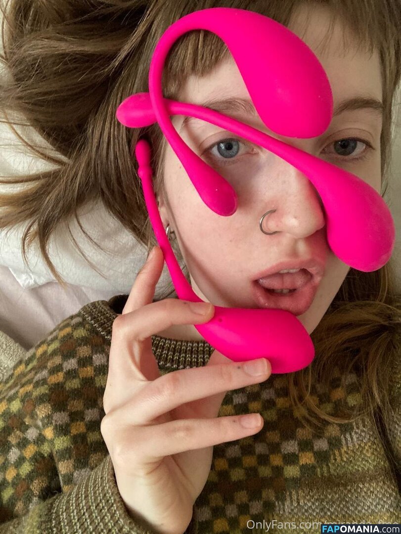 miranda_free / mirandafreeartist Nude OnlyFans  Leaked Photo #7