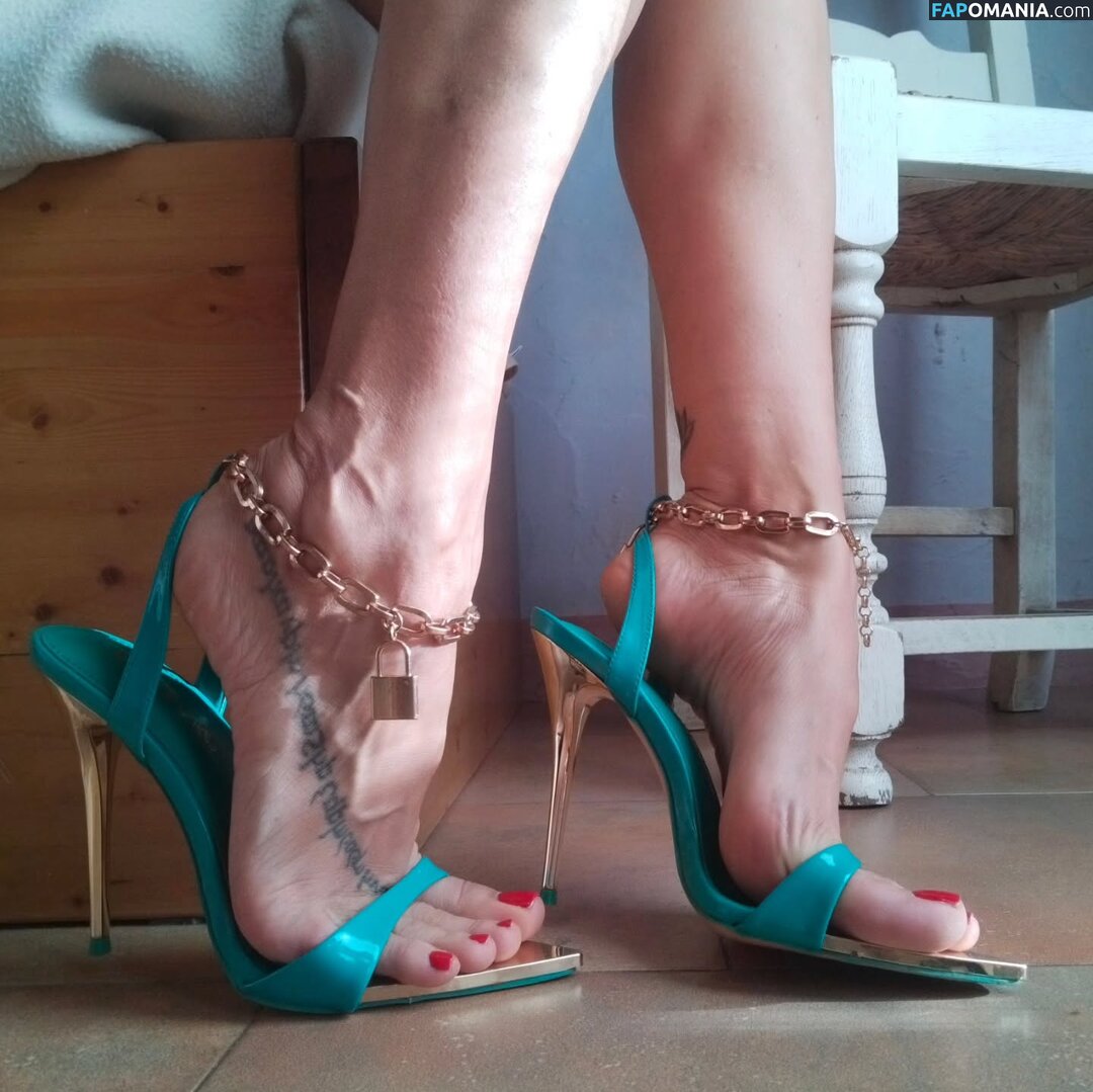 Miss V / miss_v2023 / missv6308 Nude OnlyFans  Leaked Photo #3