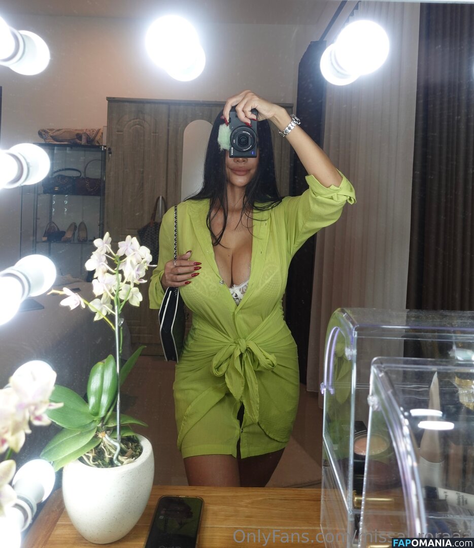 missauroraaa / sassysophyaudaciousaurora Nude OnlyFans  Leaked Photo #8