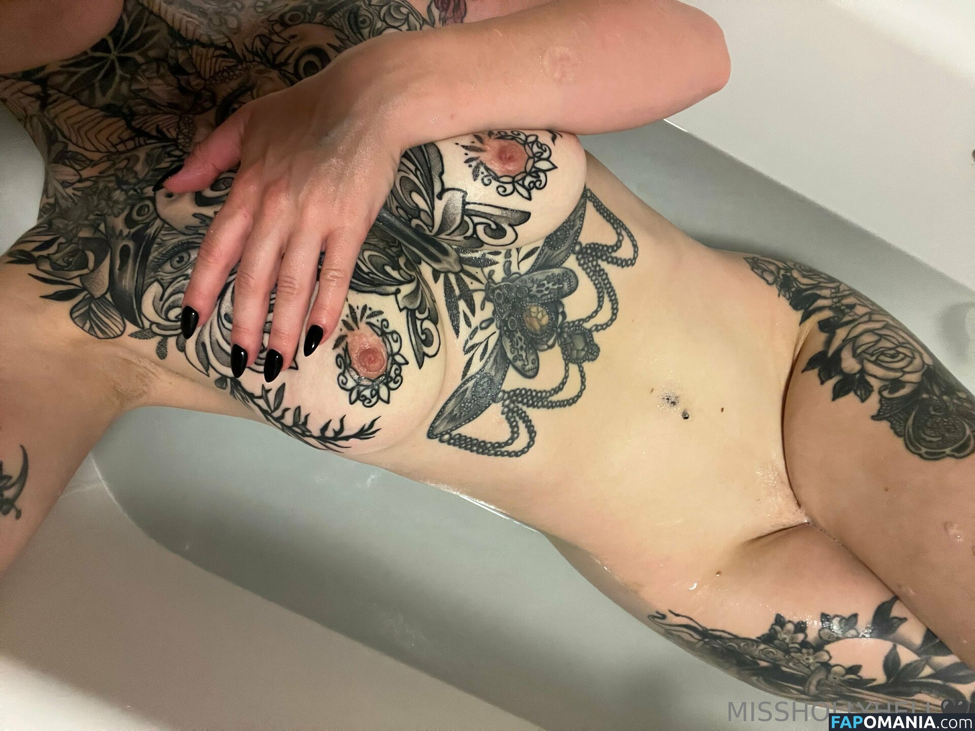 misshollyhell / misshollyhell4 Nude OnlyFans  Leaked Photo #35