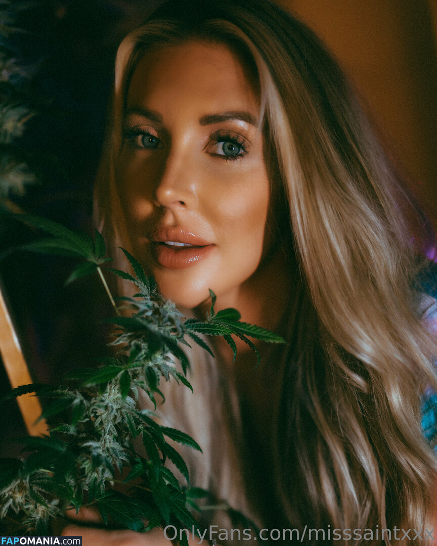 misssaintxxx / samantha_saintxo Nude OnlyFans  Leaked Photo #99