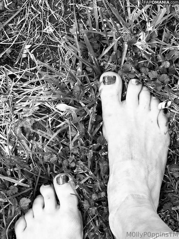 Molly / eggnogmademedoit / https: / m0llyp0ppins Nude OnlyFans  Leaked Photo #33