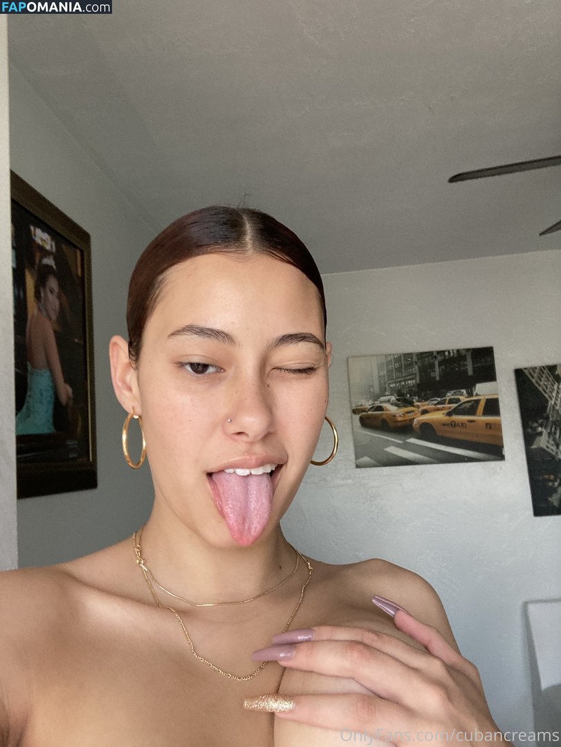 mollycreams / mollycreamss Nude OnlyFans  Leaked Photo #5