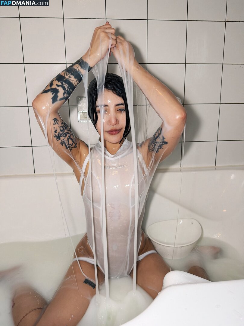 Mona Enju / https: / mmmowmow / mo_mo_milkbom Nude OnlyFans  Leaked Photo #1