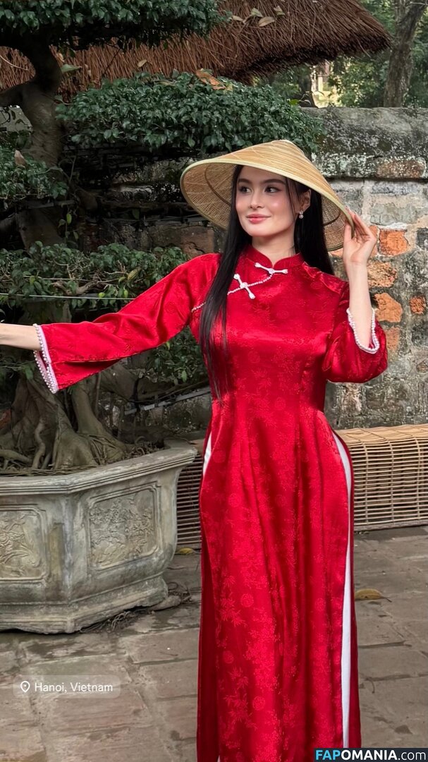 Moni Charlton / monicharlton Nude OnlyFans  Leaked Photo #11