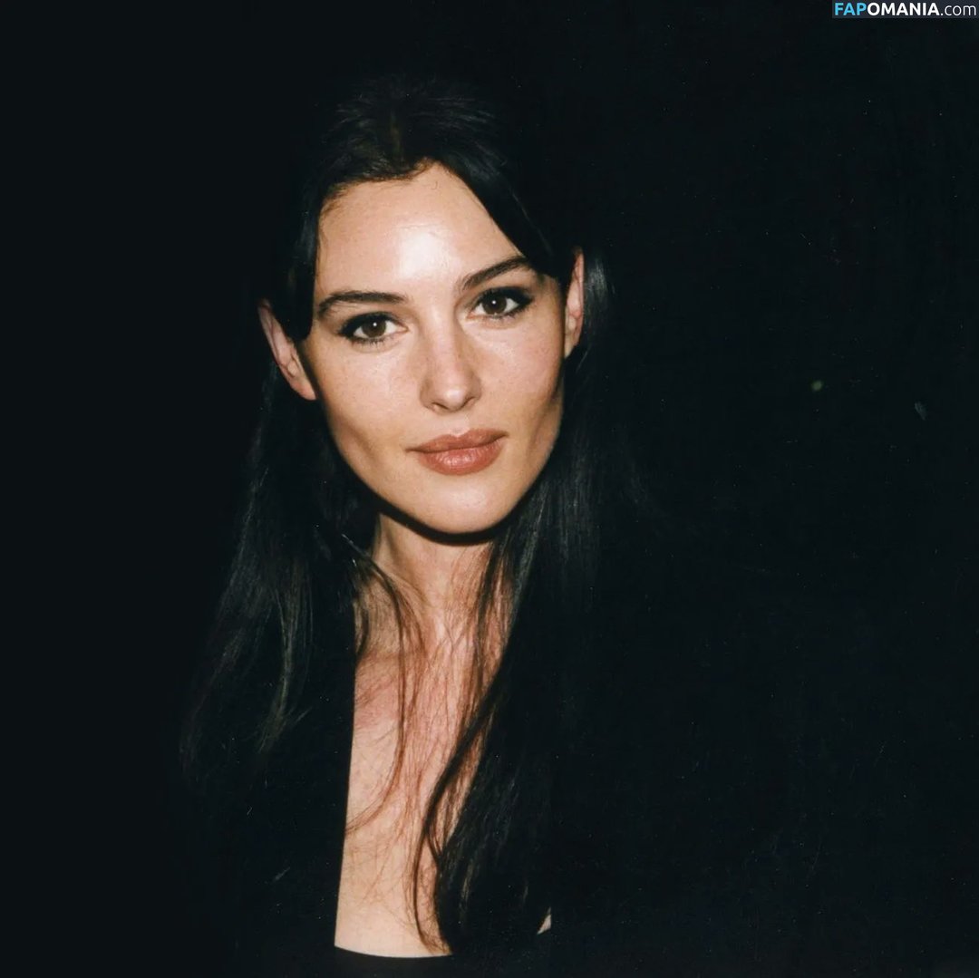 Monica Bellucci / aMonicaBellucci / monicabellucciofficiel Nude OnlyFans  Leaked Photo #104