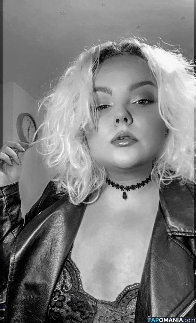 moniiquefox / monikefox Nude OnlyFans  Leaked Photo #24