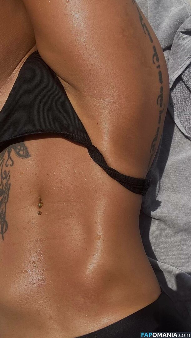 Monika Kinga / monikakinga / monikakingaa Nude OnlyFans  Leaked Photo #1