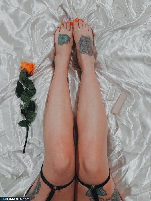 https: / moon-pixie Nude OnlyFans  Leaked Photo #4