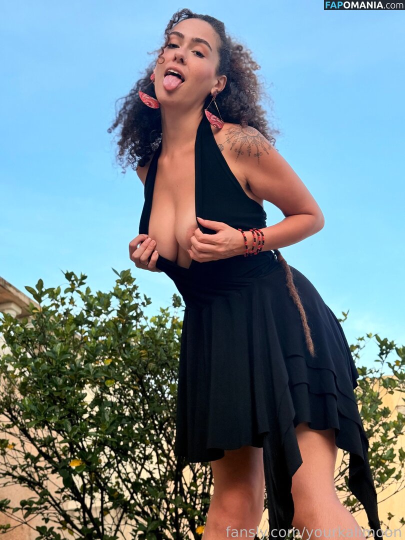 moonkalimah Nude OnlyFans  Leaked Photo #3