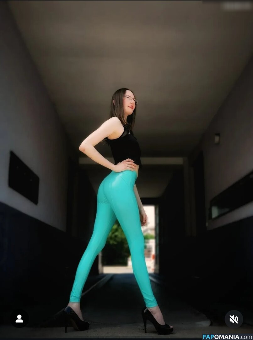 __mrs._crazy__ / mrs.crazy / mrs_crazy / mrs_crazy_ Nude OnlyFans  Leaked Photo #1