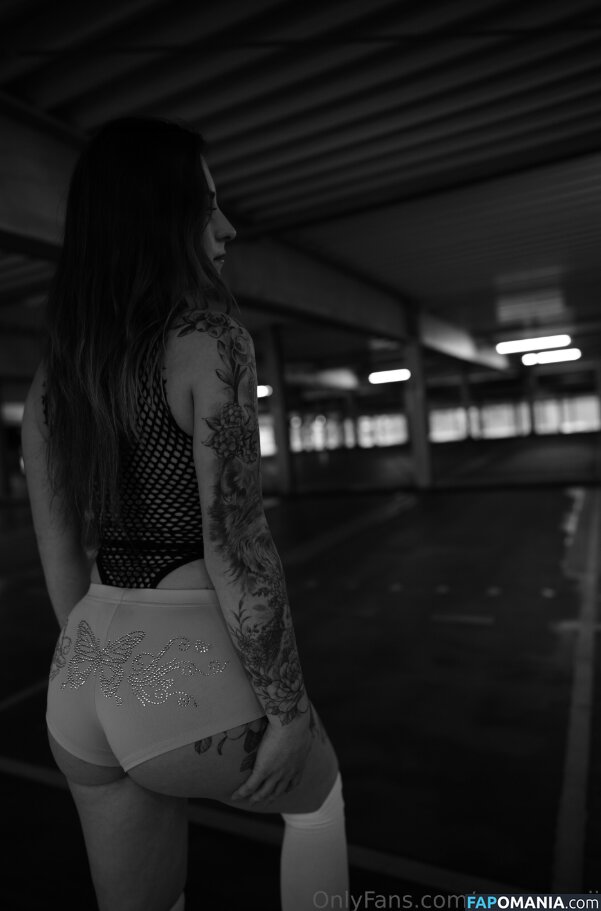 Mommy_Jv / https: / miss_queenii_x3 / mrsqueenii Nude OnlyFans  Leaked Photo #4