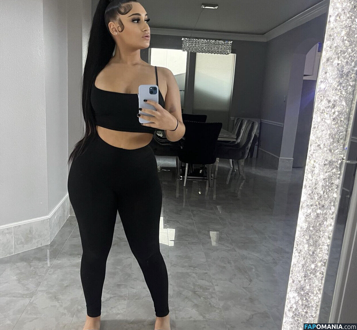 Ms. Bagsxo / bellabagsxo Nude OnlyFans  Leaked Photo #4