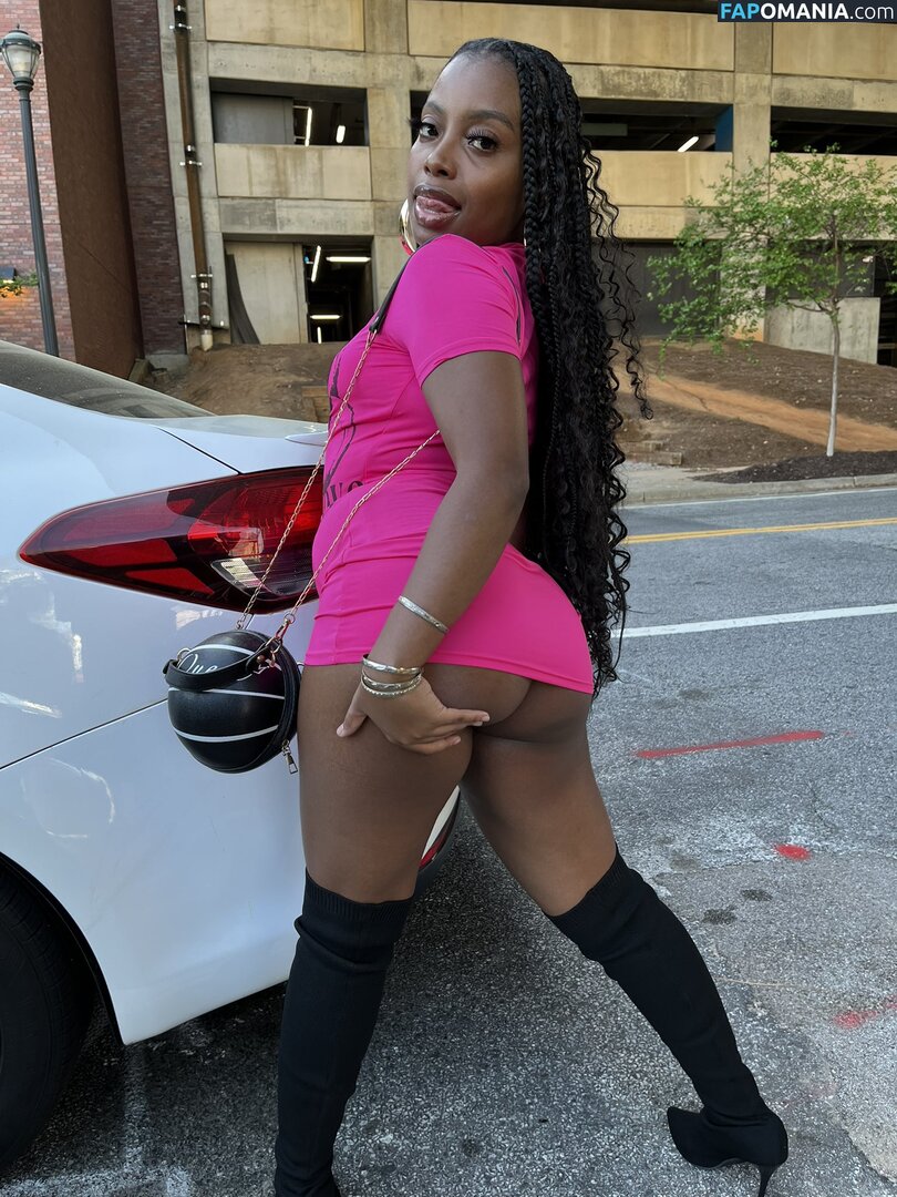 10shania / Muthafuckinlae / exclusivelylae / exclusivelylaee / https: / mf.lae / mflae___ Nude OnlyFans  Leaked Photo #1