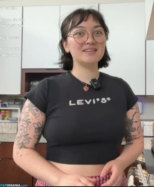 Mxmtoon / u370052518 Nude OnlyFans  Leaked Photo #6