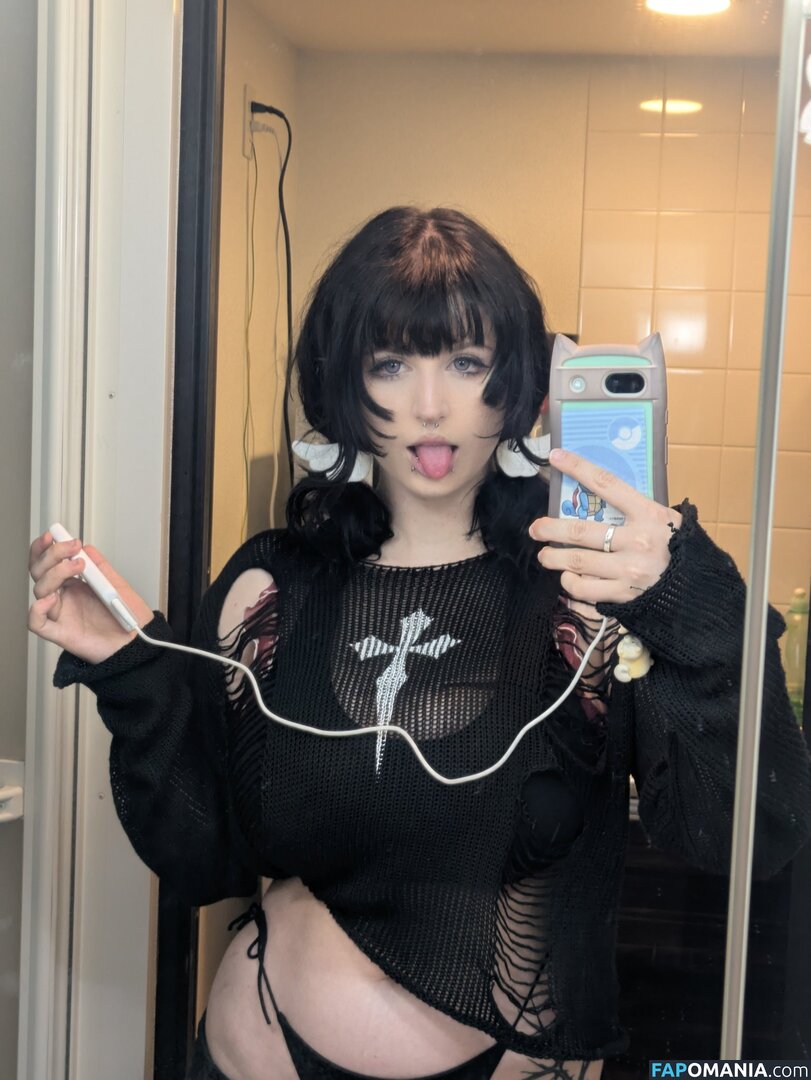 Mylittlerobin / _littlerobin_ Nude OnlyFans  Leaked Photo #2