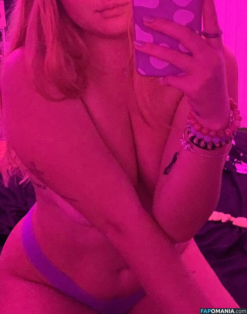 n6nami Nude OnlyFans  Leaked Photo #2