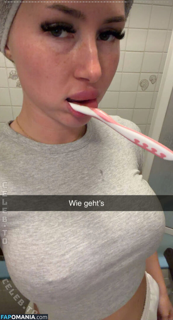 Nadia Offenbach / Nadia.offenbach Nude OnlyFans  Leaked Photo #4