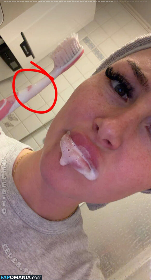 Nadia Offenbach / Nadia.offenbach Nude OnlyFans  Leaked Photo #5