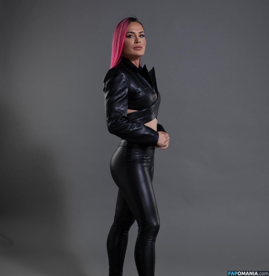 https: / nagihankaradere Nude OnlyFans  Leaked Photo #2