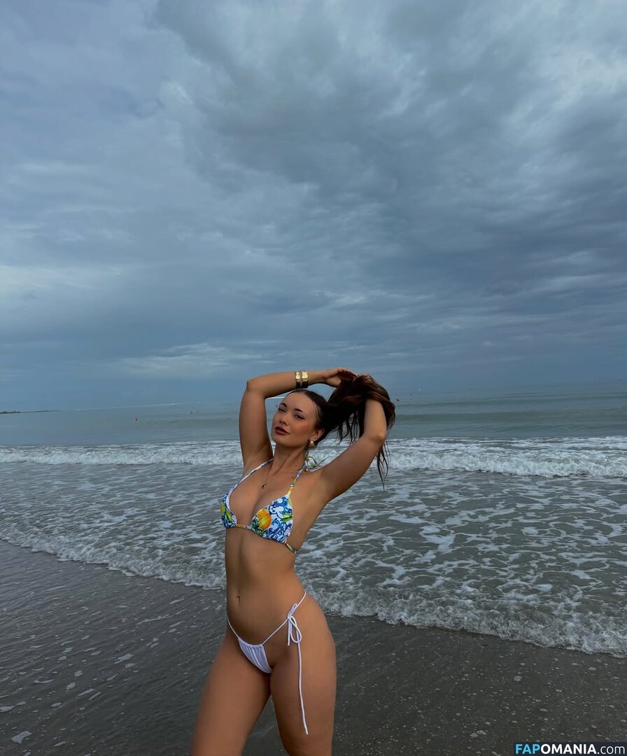 lunaabaabe / naomy_jakab Nude OnlyFans  Leaked Photo #3