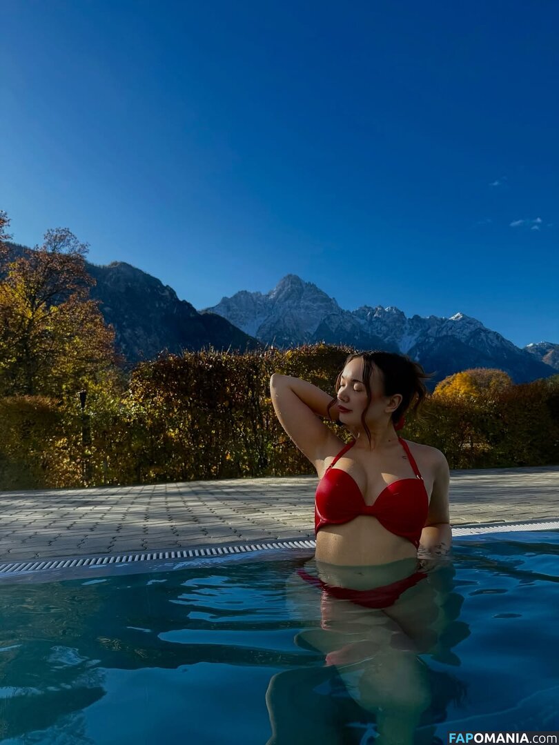 lunaabaabe / naomy_jakab Nude OnlyFans  Leaked Photo #4