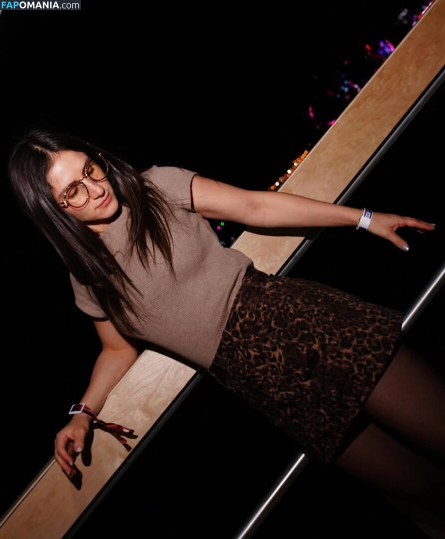 Nashla / Nashlabogaert__ / https: / nashla22 Nude OnlyFans  Leaked Photo #5