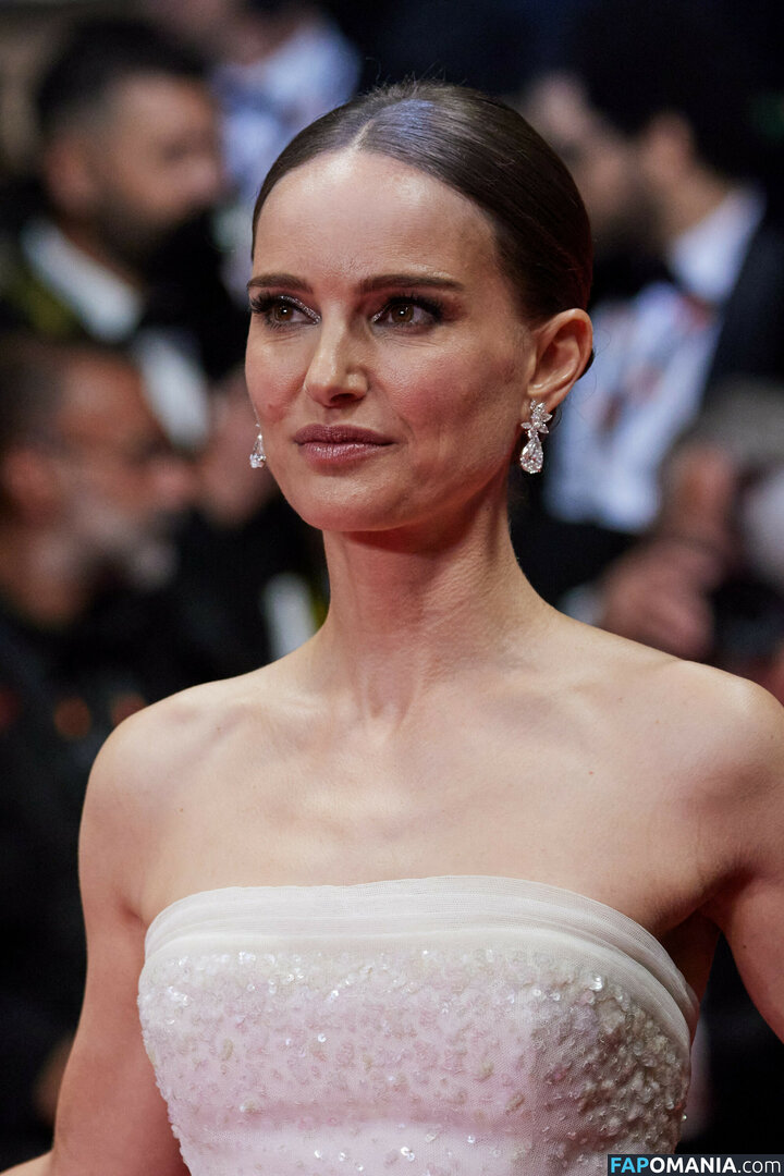 Natalie Portman / natalieportman Nude OnlyFans  Leaked Photo #38