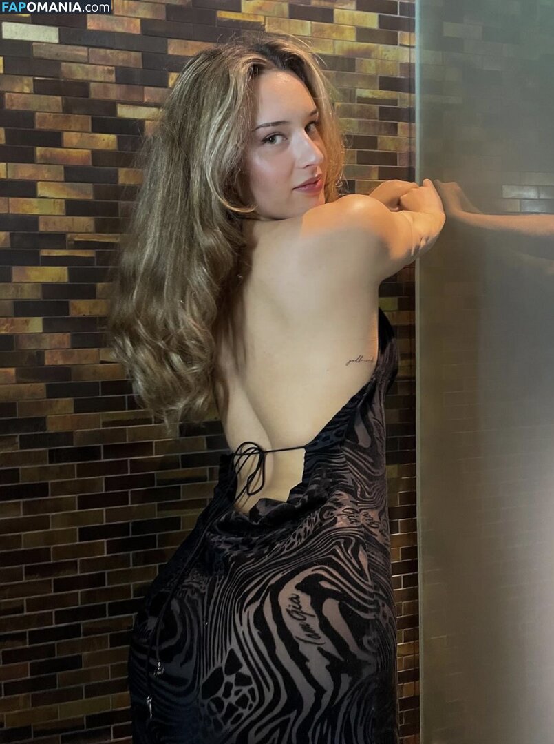nathalie.lkh Nude OnlyFans  Leaked Photo #2