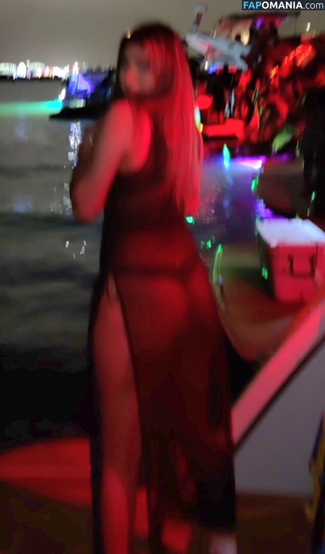 Navpreet Gotara / navpreetg_ Nude OnlyFans  Leaked Photo #2
