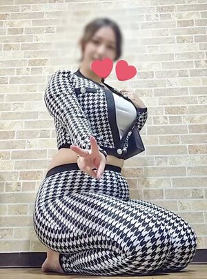 Nene_booty