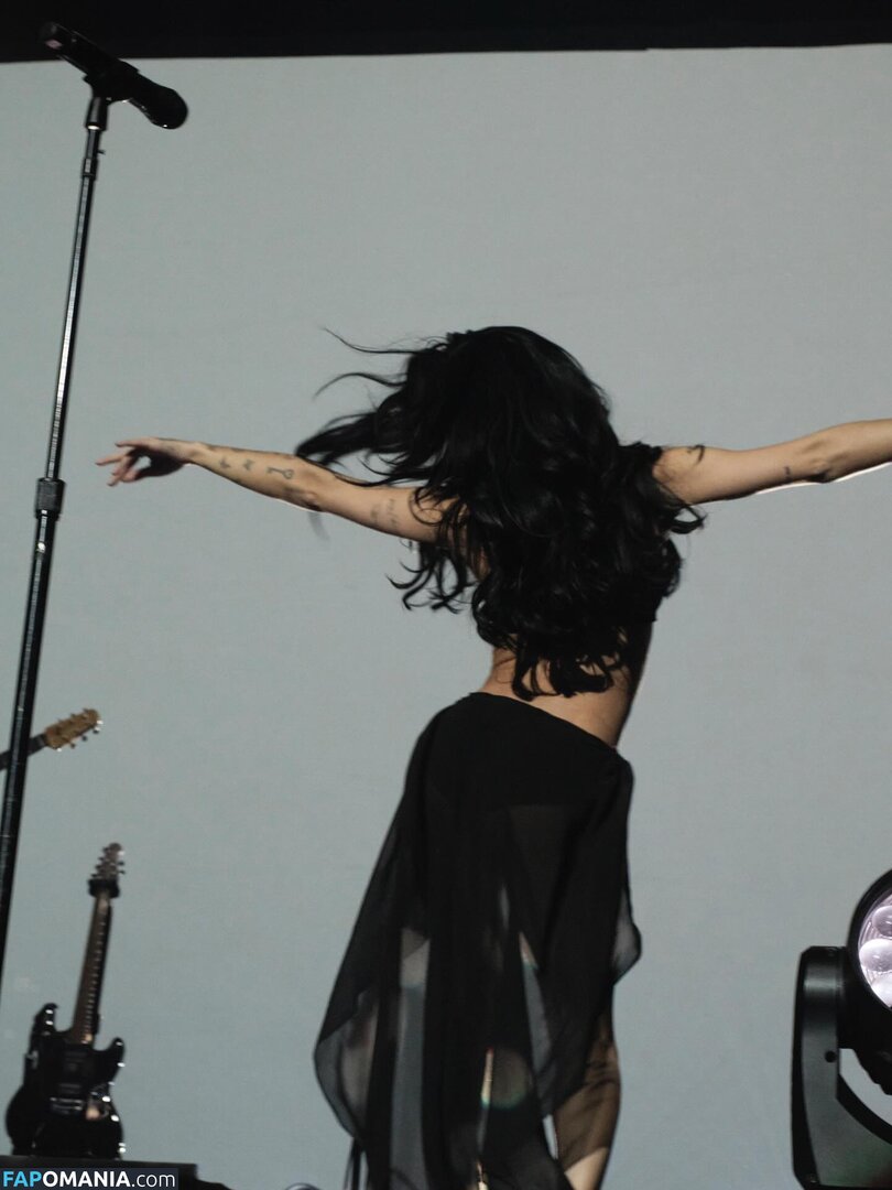 Nessa Barrett / Nessaabarrett / https: / nessabarrett Nude OnlyFans  Leaked Photo #104