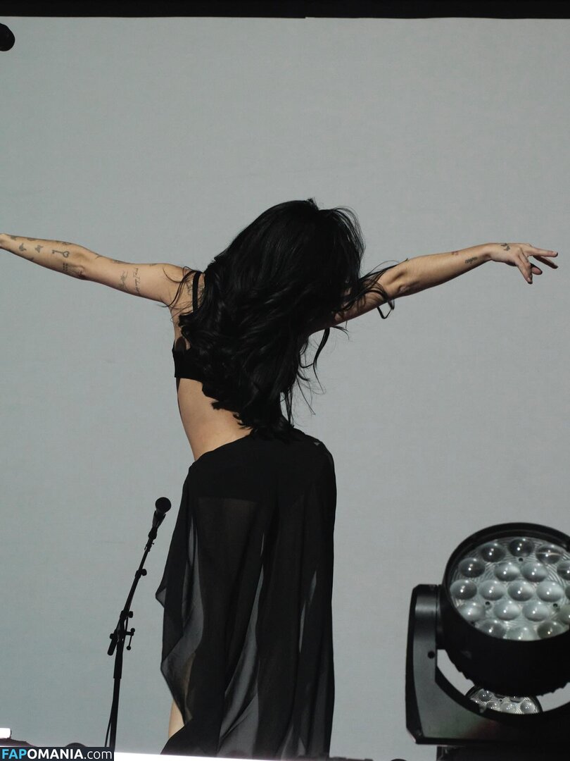 Nessa Barrett / Nessaabarrett / https: / nessabarrett Nude OnlyFans  Leaked Photo #105