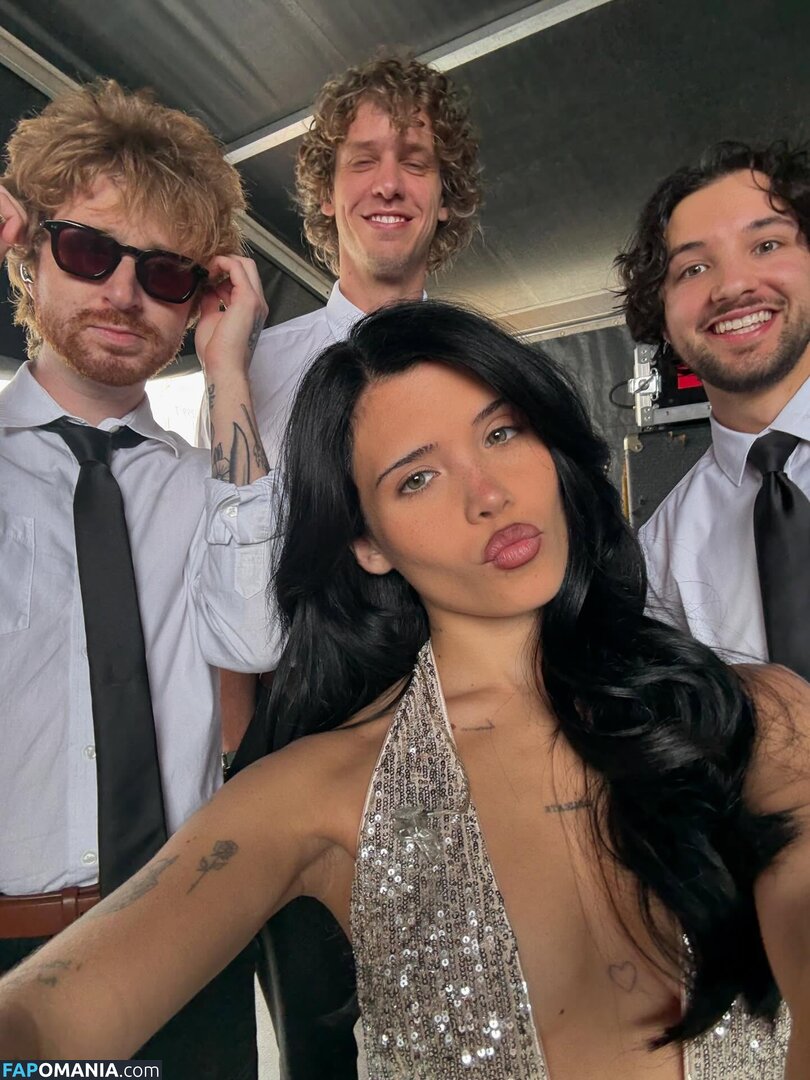 Nessa Barrett / Nessaabarrett / https: / nessabarrett Nude OnlyFans  Leaked Photo #111